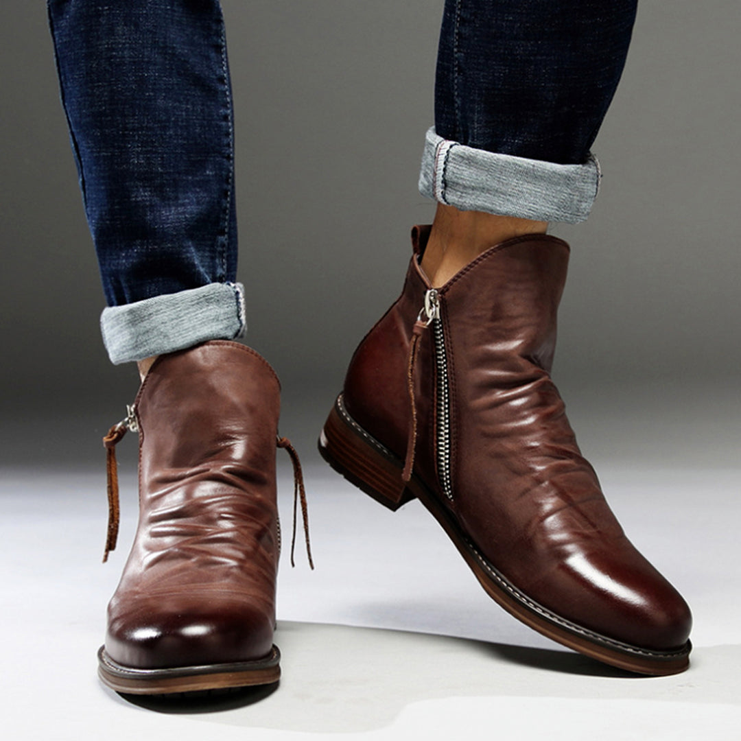 Demétrio | Botas de cuero robustas y elegantes para hombre, ideales para exteriores