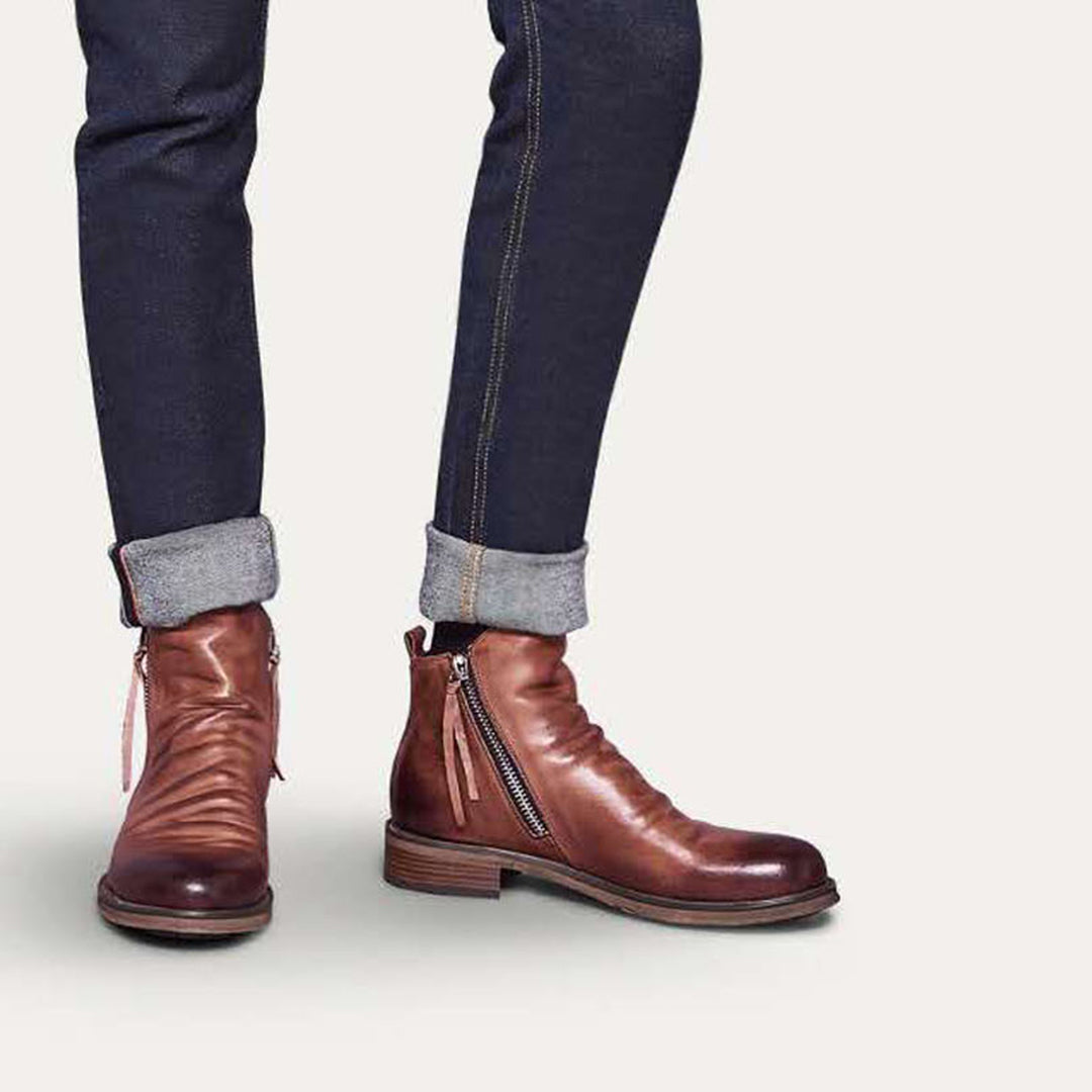 Demétrio | Botas de cuero robustas y elegantes para hombre, ideales para exteriores