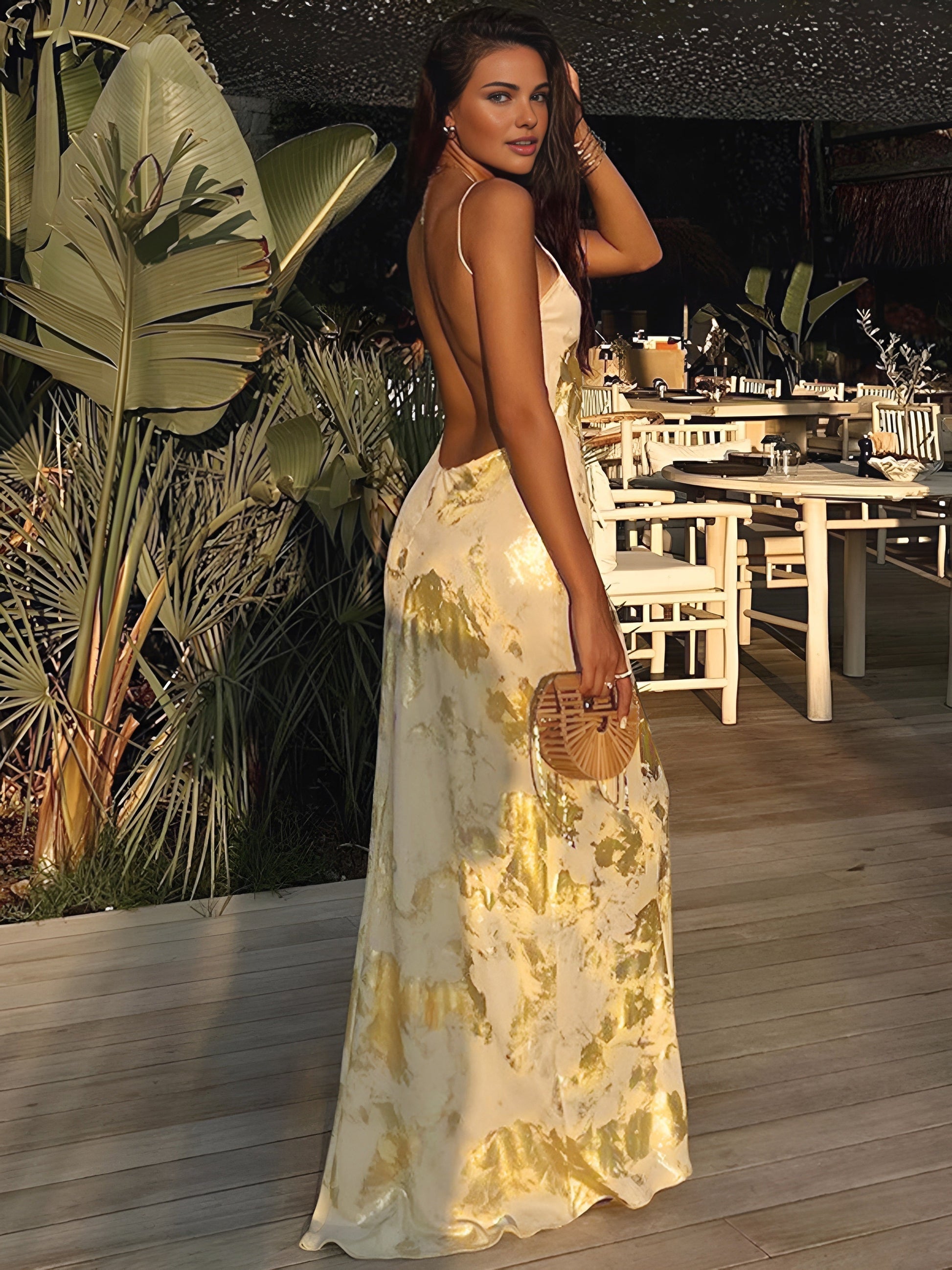 Elena - Vestido satinado largo de tirantes