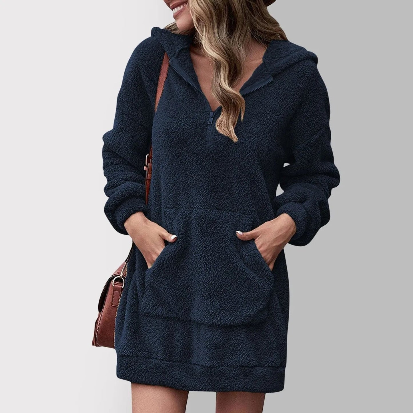 Amelia – Sudadera Vestido de Forro Polar con Capucha