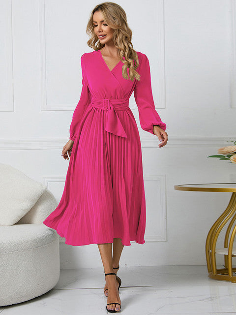 Nicole | Vestido plisado con cinturón