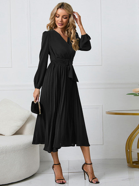 Nicole | Vestido plisado con cinturón