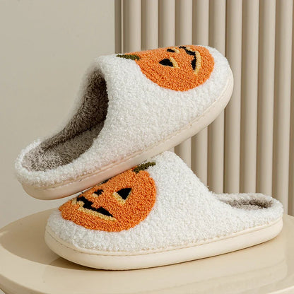 Catherínah | Pantuflas de felpa con diseño de calabaza