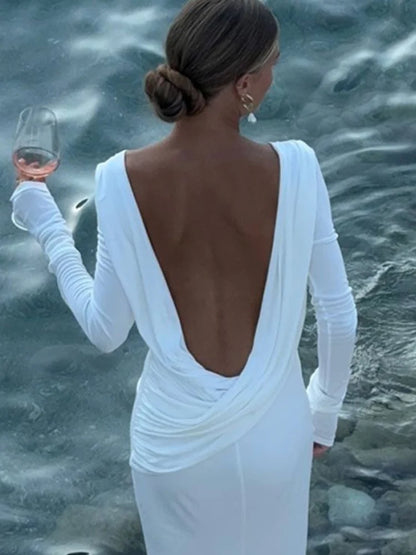 Kaelhyssa | Elegante vestido blanco de manga larga con espalda descubierta y corte ajustado