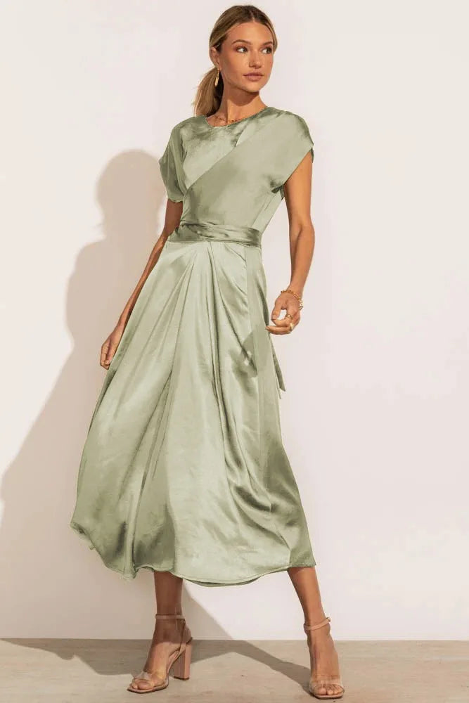Daniela - Vestido satinado midi con nudo