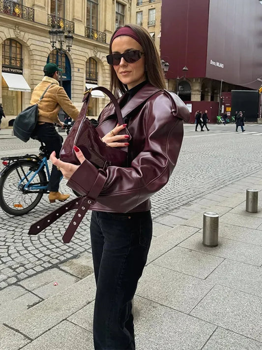 Reina | Chaqueta de cuero corta y ajustada para mujer