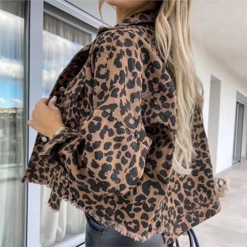 María | Cómoda chaqueta de leopardo