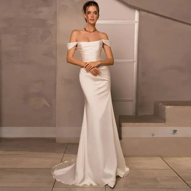 Wyntyr | Vestido de novia sencillo de sirena en satén color marfil