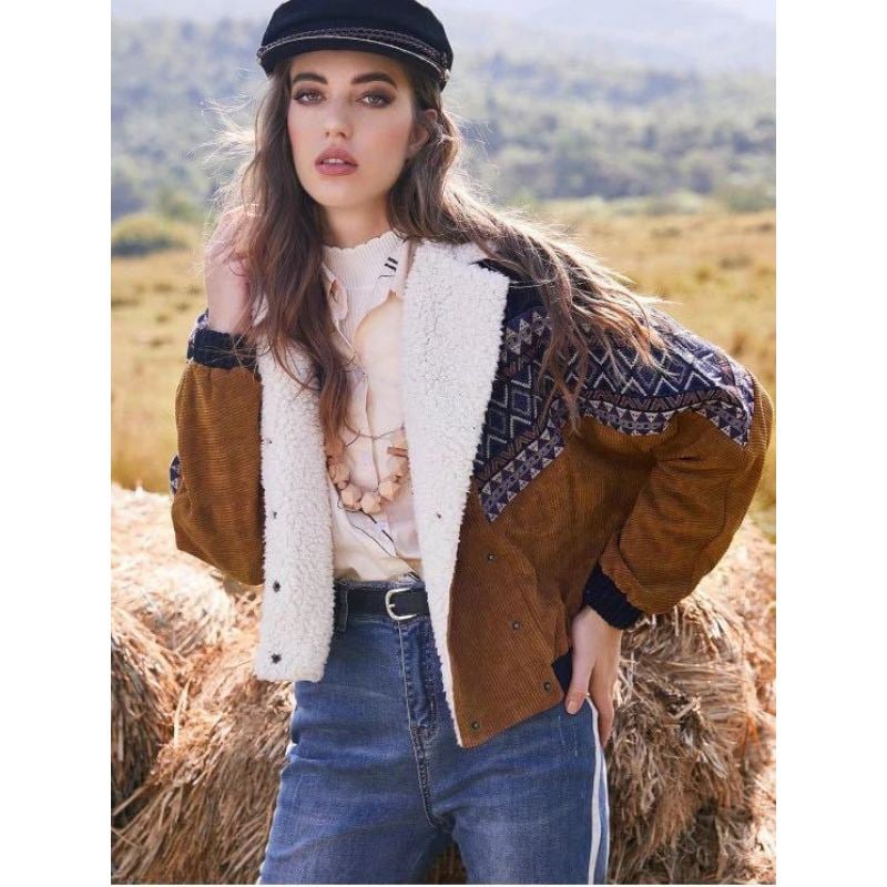 Evah | Chaqueta con cuello de piel de cordero con costuras de moda para otoño e invierno