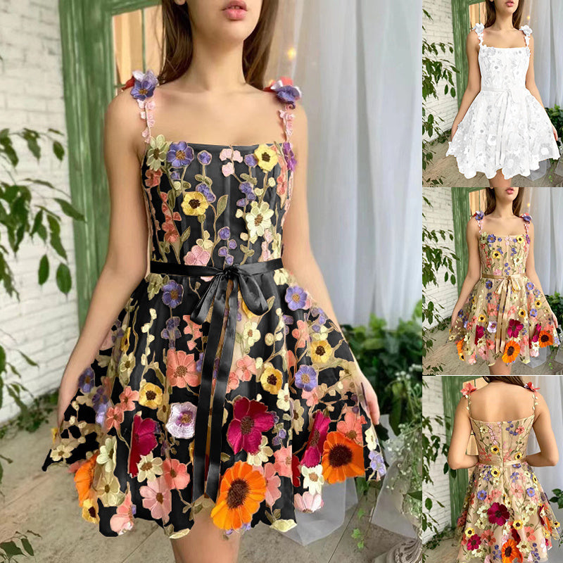 Brisa | Vestido de verano con bordado de flores en relieve