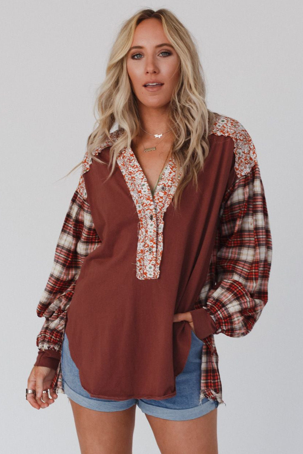 Aryah | Top rojo con estampado mixto de cuadros y flores