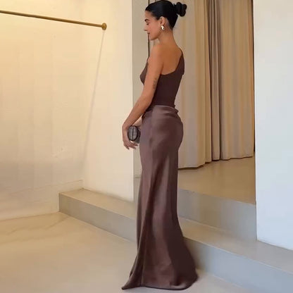 Soraya - Vestido de satén con un hombro