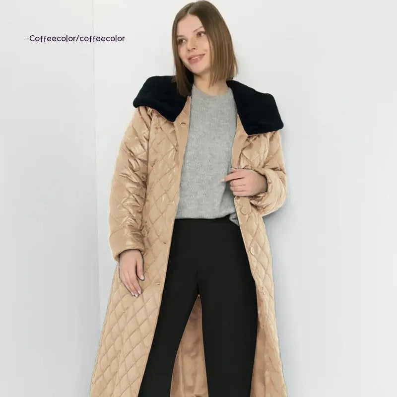 Aurorah | Chaqueta acolchada de algodón ajustada con cuello de piel grande