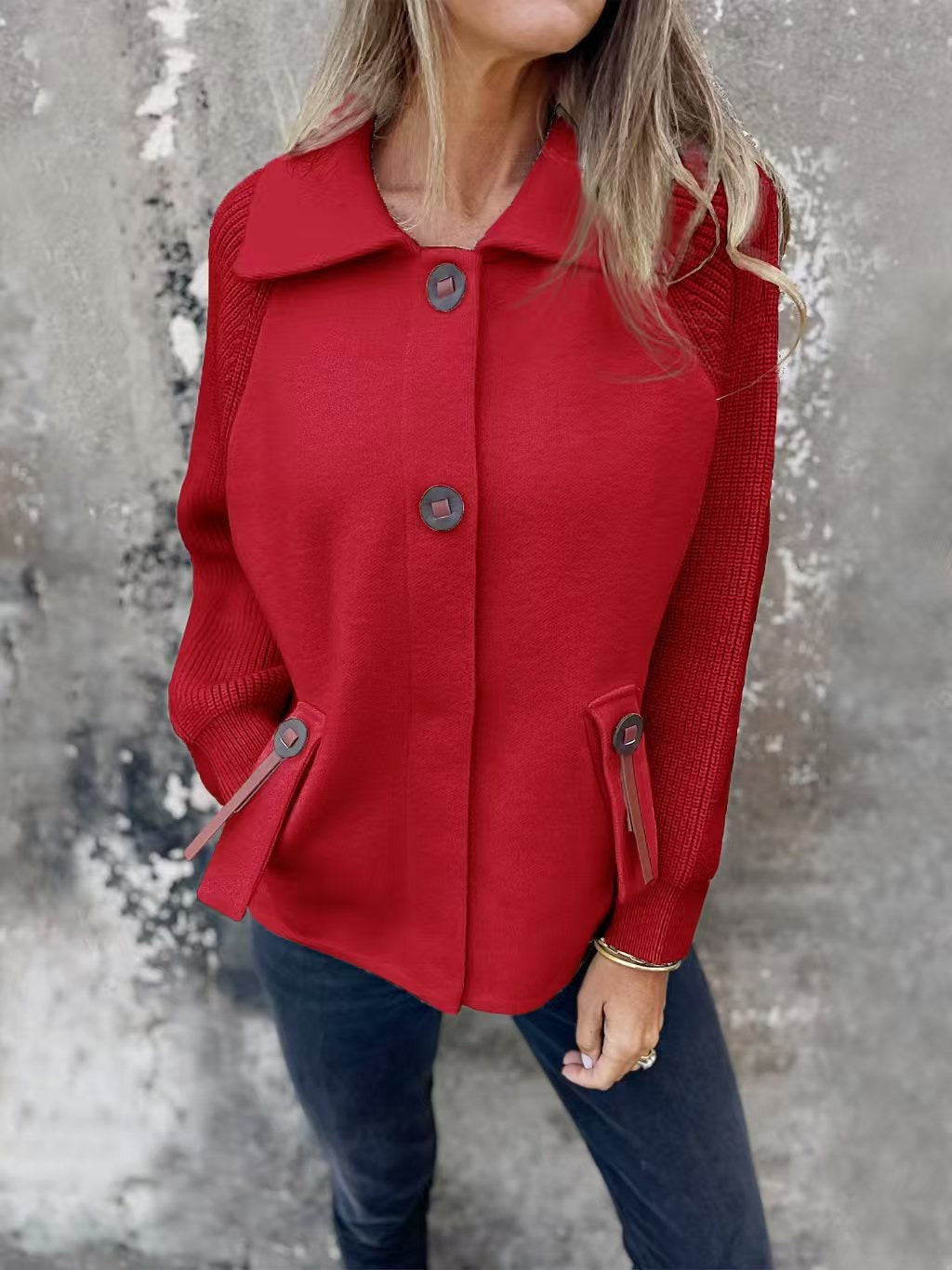 Marisela – Chaqueta con botones y mangas de punto